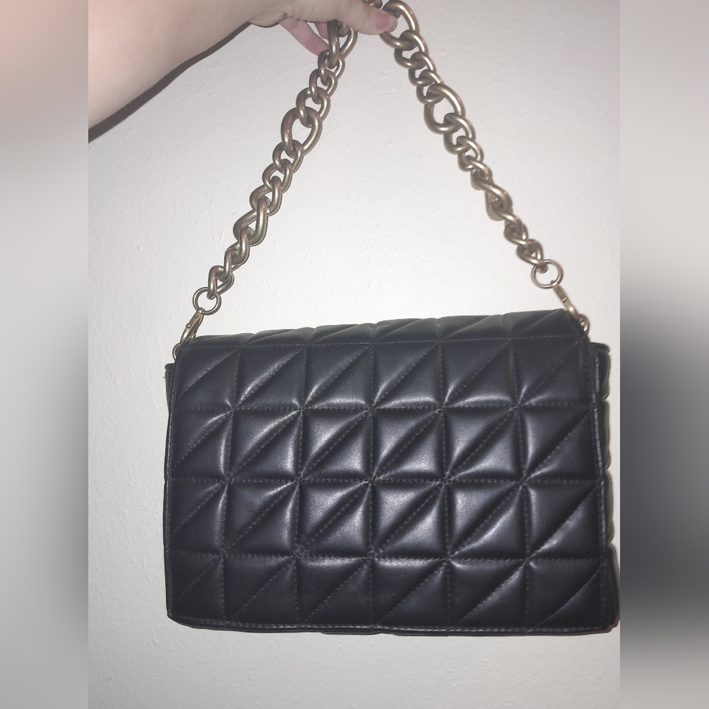 Zara Quilted Chain Shoulder Bag